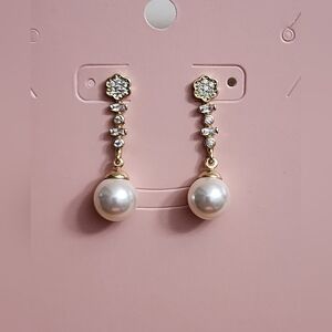 Elegant Gold Plated  and Pearl Drop Earrings.